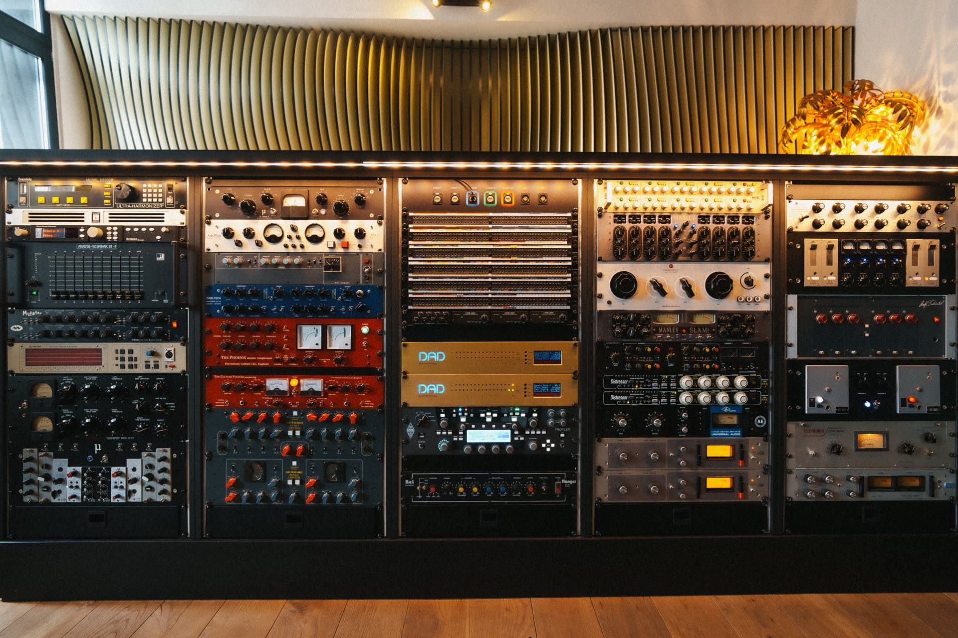 Studio A — photo 2