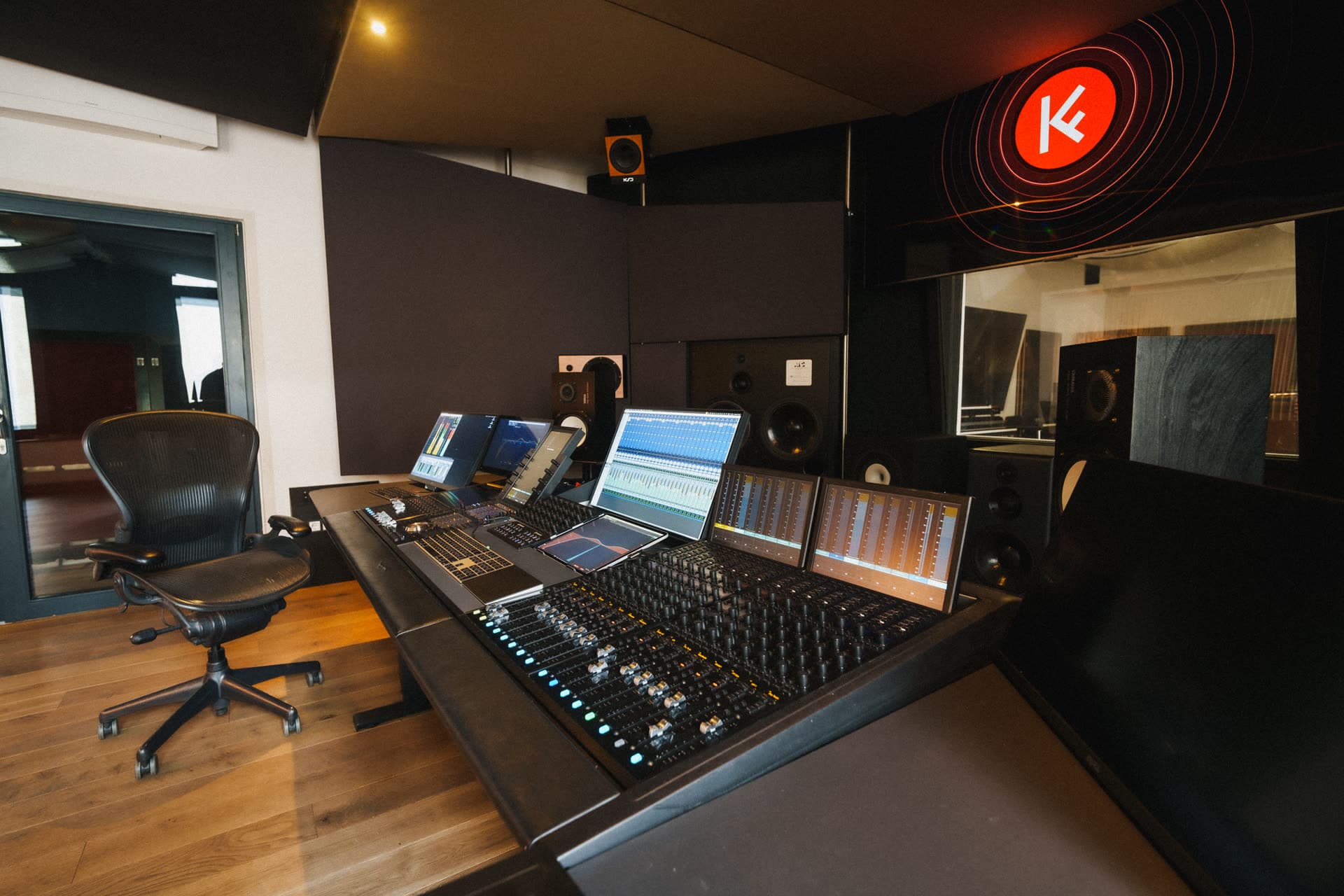 Studio A — photo 12