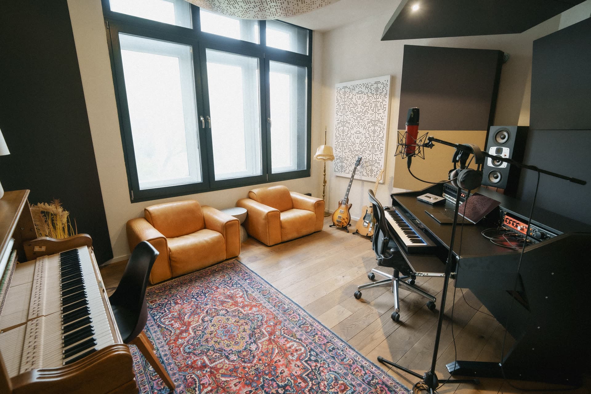 Studio D — photo 2